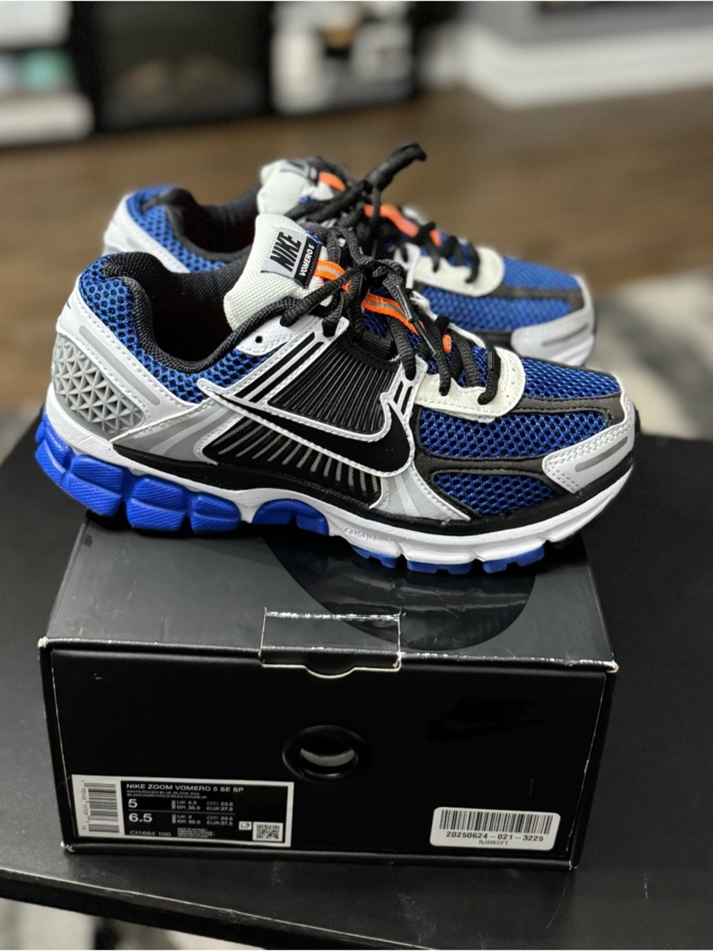 Nike Air Zoom Vomero 5 SE SP Racer Blue  sz 5Y